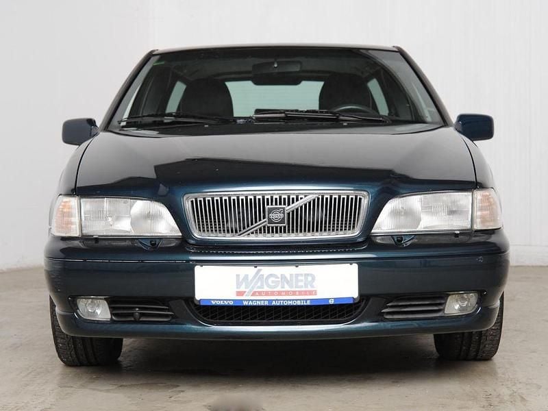 Gebraucht Volvo V70 144 PS (105 kW) 1997 Grün Kombi