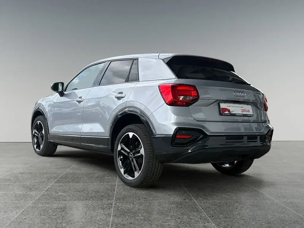 Gebraucht Audi Q2 Sport 150 PS (110 kW) 2025 Florettsilber metallic SUV