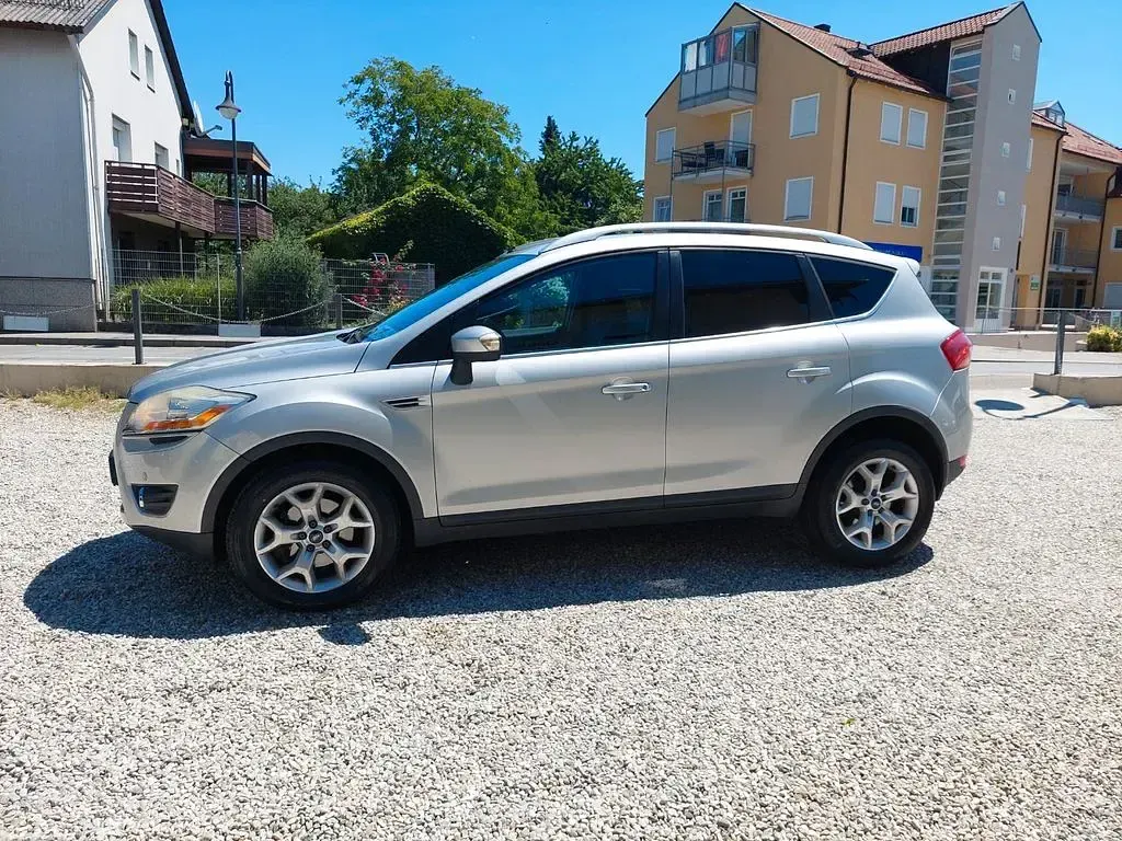 Gebraucht Ford Kuga Titanium 136 PS (100 kW) 2008 Silber SUV