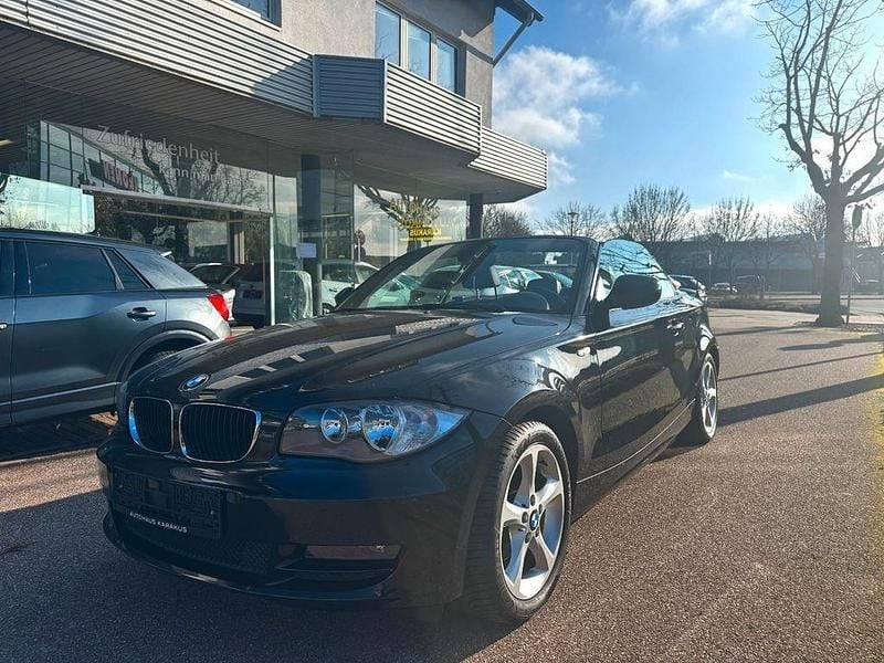 Schwarz Gebraucht 2009 BMW 118 Cabriolet Advantage Cabrio | 9.900 € (Fairer Preis) - Bild 1/4