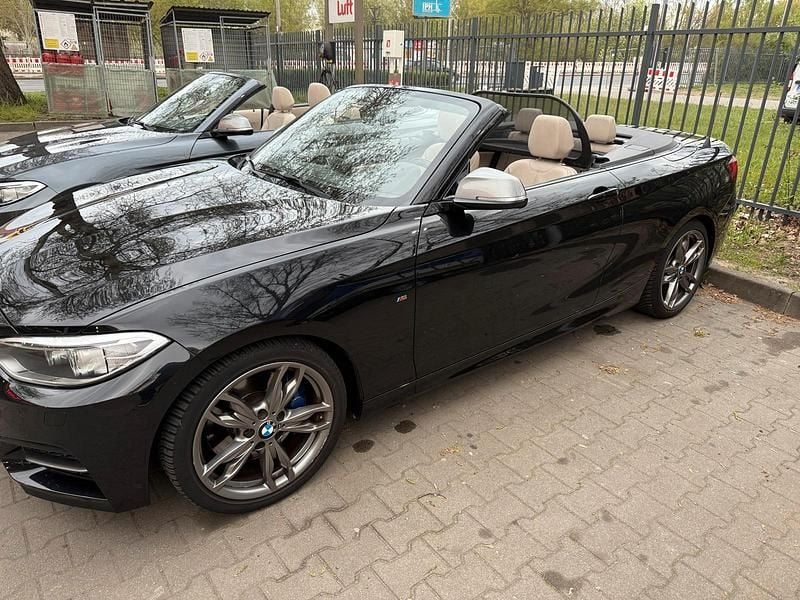 Gebraucht BMW M235 Sport Line 330 PS (242 kW) 2016 Schwarz Cabrio