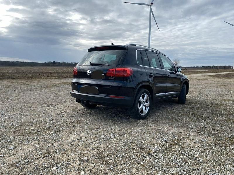 Gebraucht VW Tiguan 140 PS (102 kW) 2012 Schwarz SUV