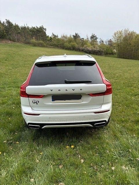 Gebraucht Volvo XC60 R-Design 235 PS (172 kW) 2020 Weiß SUV