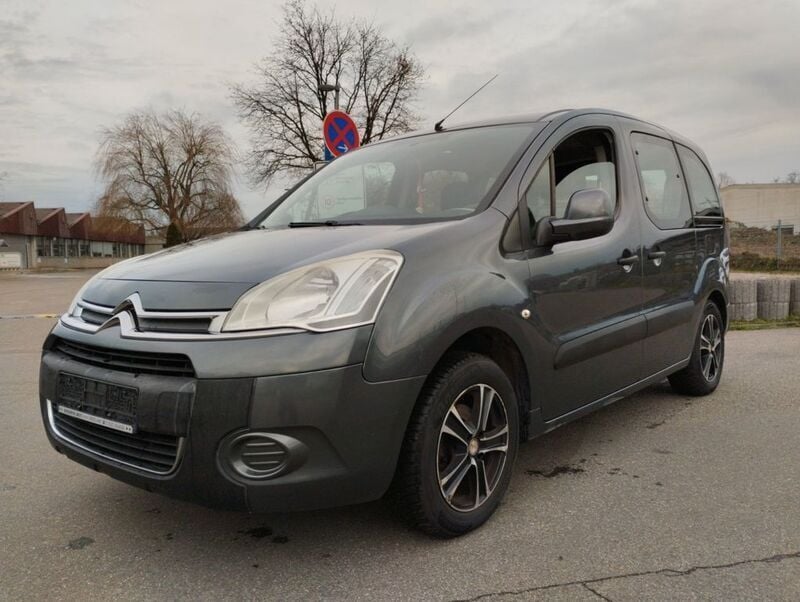 Gebraucht Citroën Berlingo Tendance 120 PS (88 kW) 2014 Lack grau shark/metalliclackier Van / Kleinbus