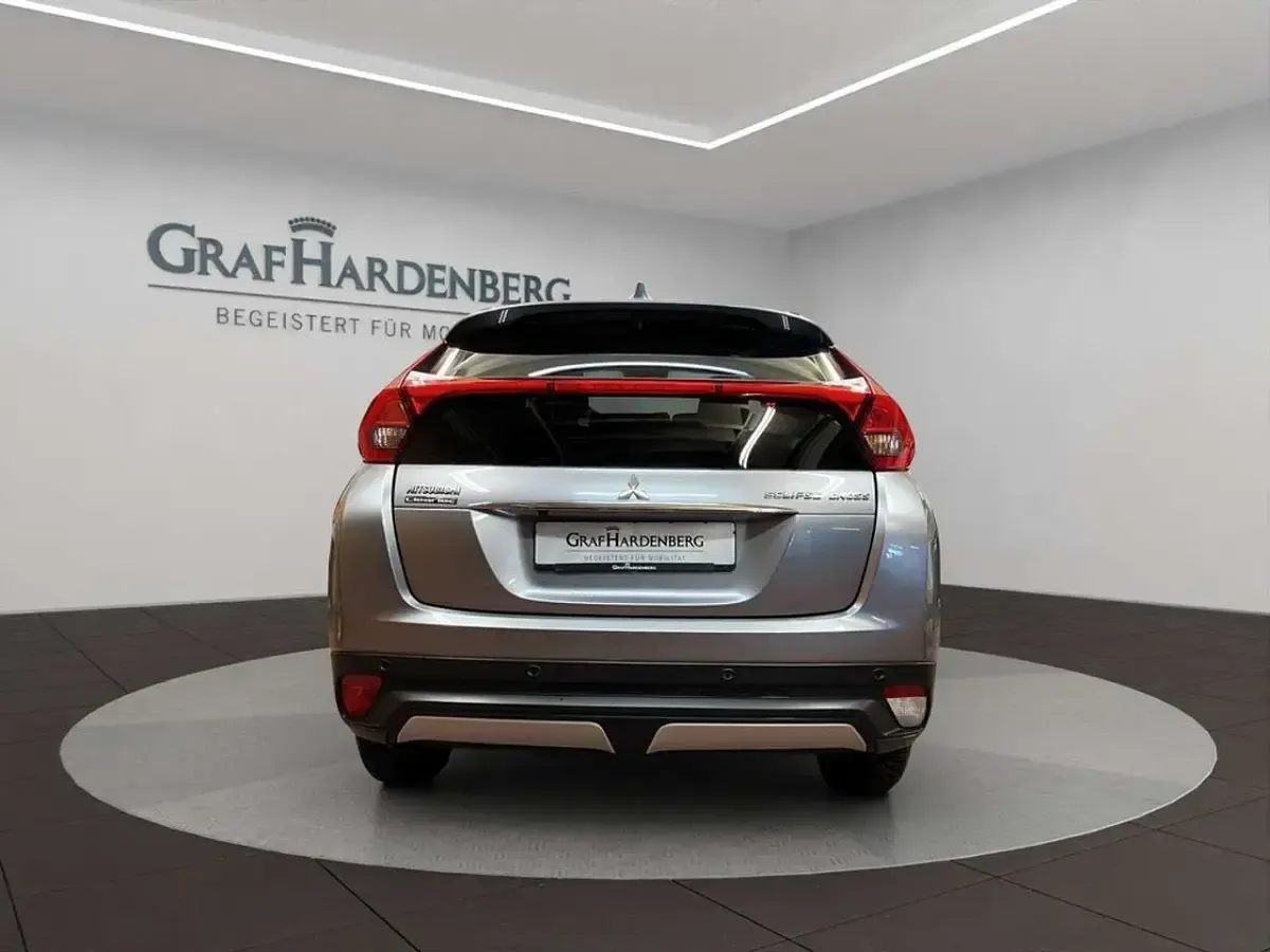 Używany Mitsubishi Eclipse Cross Edition 163 KM (119 kW) 2018 Szary SUV