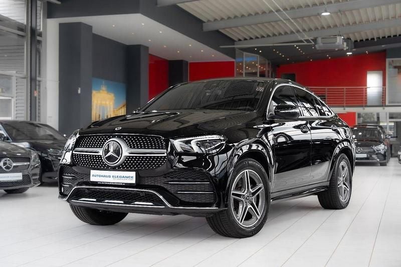 Schwarz Gebraucht 2020 Mercedes GLE350 AMG line Limousine | 59.780 € - Bild 1/4