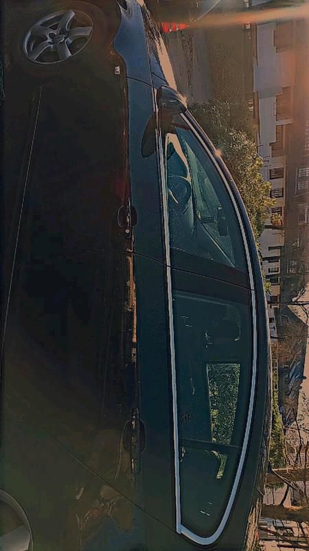 Gebraucht Opel Insignia 140 PS (102 kW) 2009 Schwarz Limousine