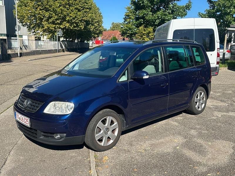 Gebraucht VW Touran 105 PS (77 kW) 2004 Blau Van / Kleinbus