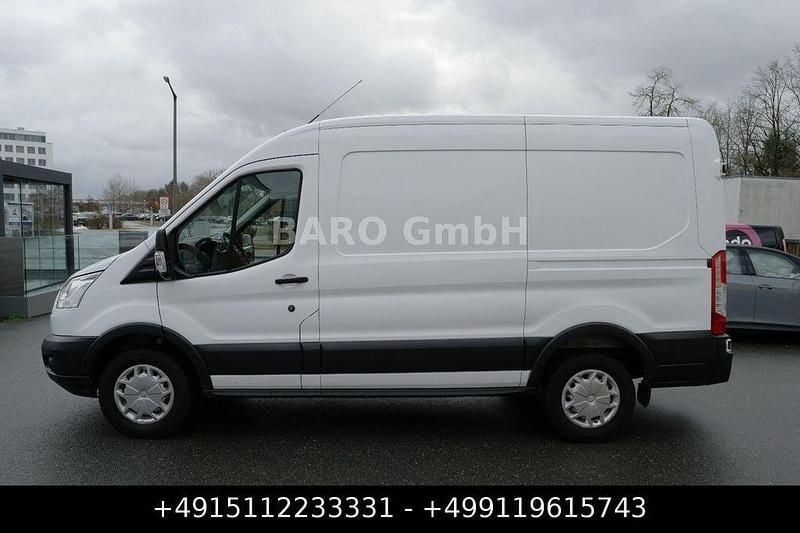 Gebraucht Ford Transit Trend 131 PS (96 kW) 2019 Weiß Van / Kleinbus
