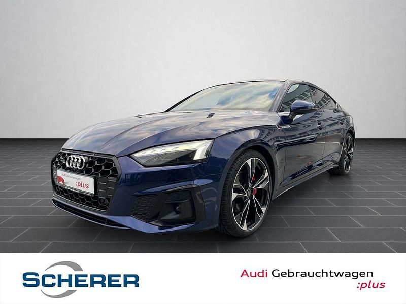 Navarrablau metallic (metallic) Gebraucht 2021 Audi A5 Sportback Business Kleinwagen | 36.900 € (Etwas zu teuer) - Bild 1/4