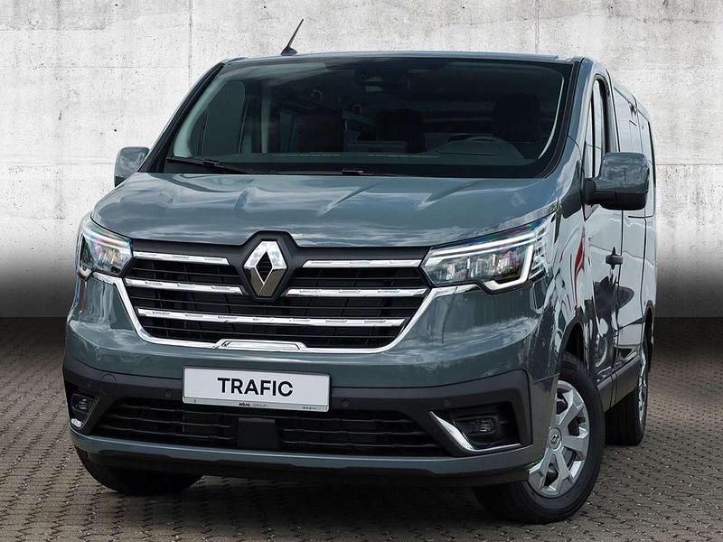 Gebraucht Renault Trafic Life 150 PS (110 kW) 2023 Grau Van / Kleinbus