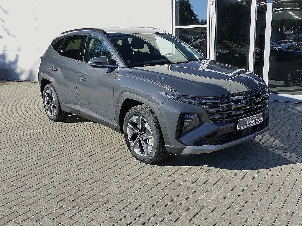Gebraucht Hyundai Tucson Trend 160 PS (117 kW) 2025 Grau SUV