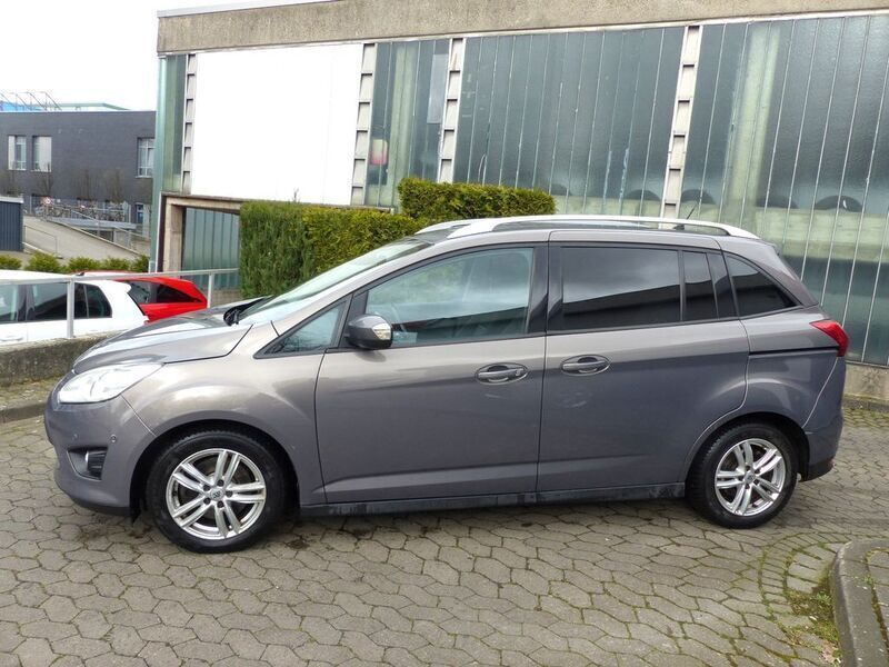 Brisbane braun (met.) Gebraucht 2014 Ford Grand C-Max Van / Kleinbus | 6.500 € (Etwas zu teuer) - Bild 1/4