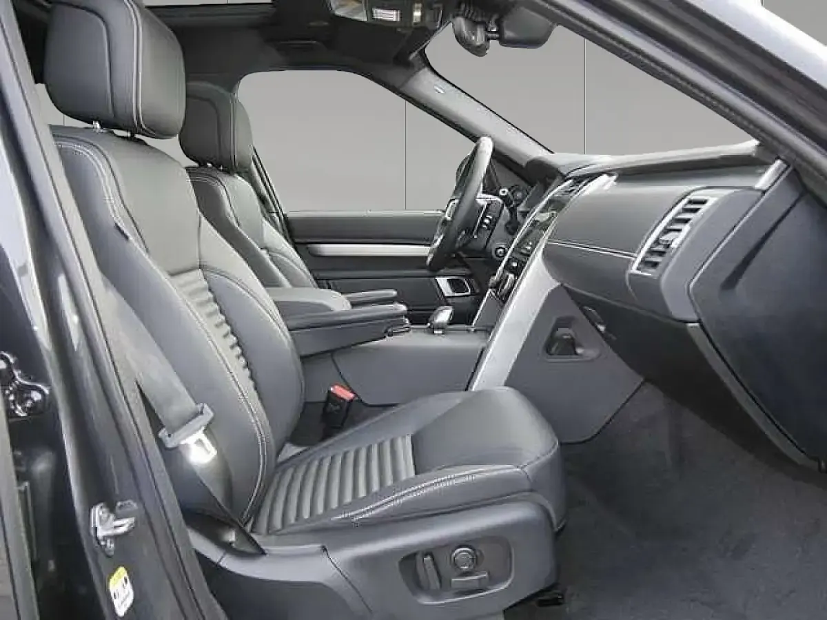 Gebraucht Land Rover Discovery 5 SE Dynamic 252 PS (185 kW) 2025 Carpathian grey SUV