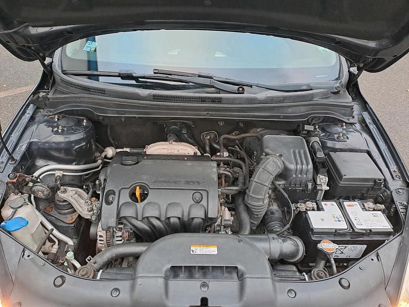 Gebraucht Kia Ceed EX 109 PS (80 kW) 2009 Schwarz Kleinwagen