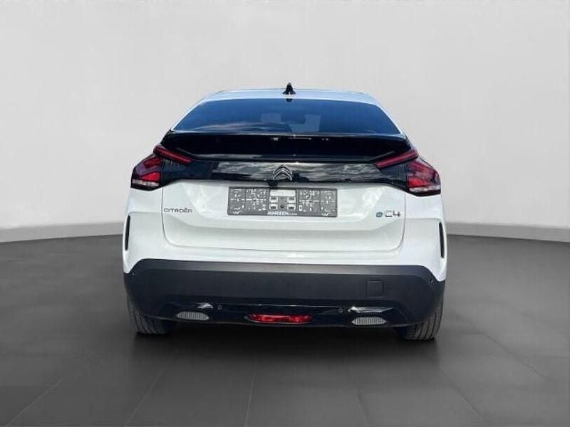Gebraucht Citroën e-C4 Shine 100 kW (136 PS) 2023 Weiß Limousine