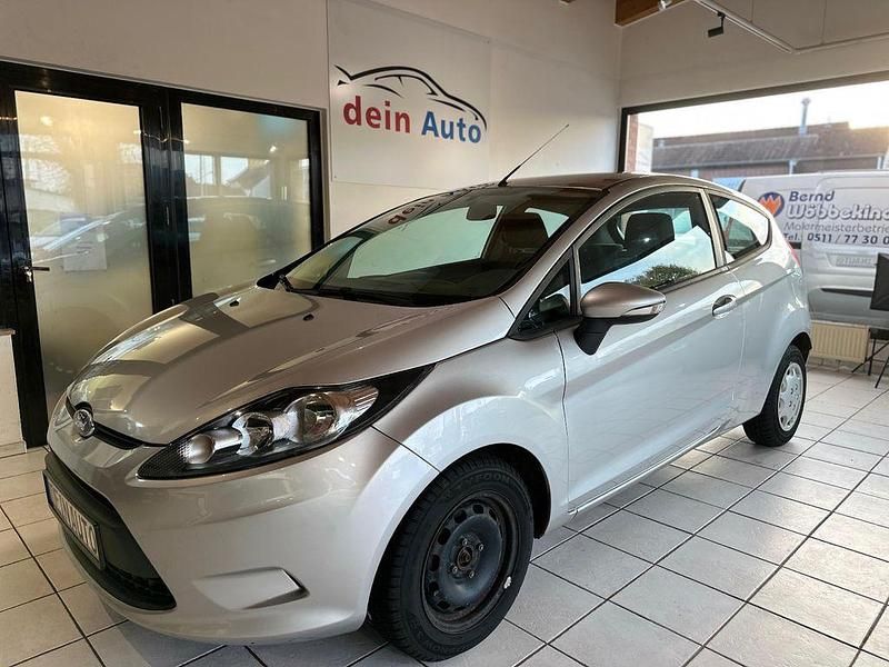 Silber Gebraucht 2009 Ford Fiesta Trend Kleinwagen | 3.675 € (Fairer Preis) - Bild 1/4