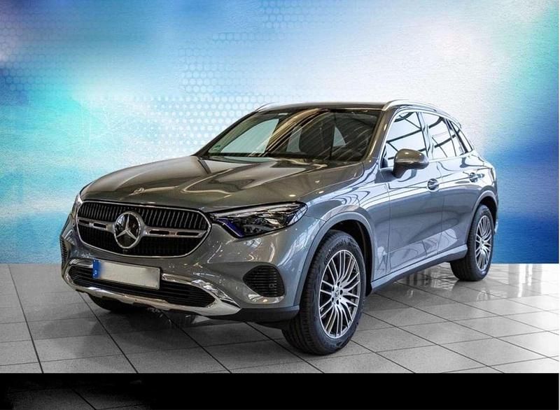 Grau Gebraucht 2022 Mercedes GLC200 SUV | 52.900 € (Etwas zu teuer) - Bild 1/4