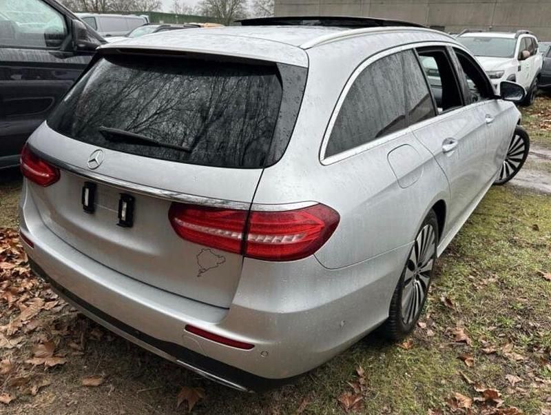 Gebraucht Mercedes E300 AMG 245 PS (180 kW) 2018 Silber Kombi