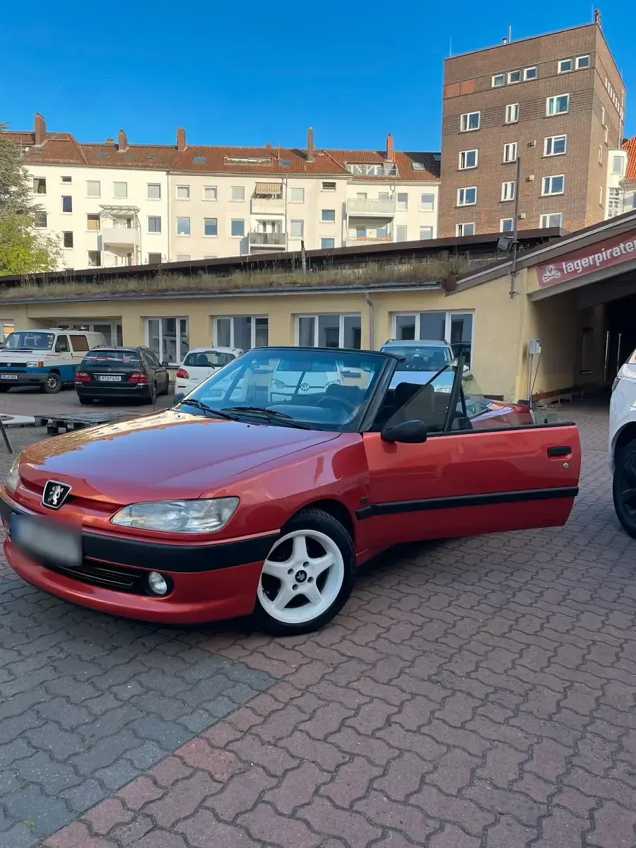 Gebraucht Peugeot 306 Cabriolet 88 PS (64 kW) 1998 Orange Cabrio