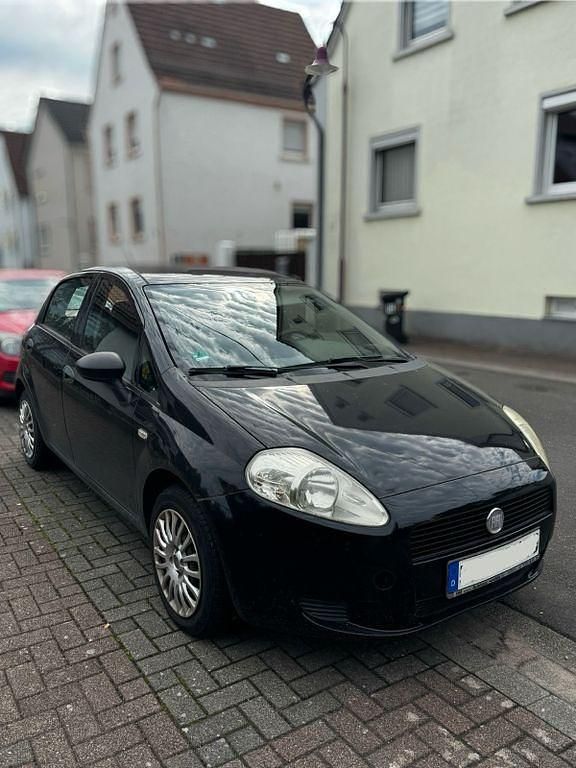 Schwarz Gebraucht 2012 Fiat Punto Pop Kleinwagen | 3.600 € (Guter Preis) - Bild 1/4