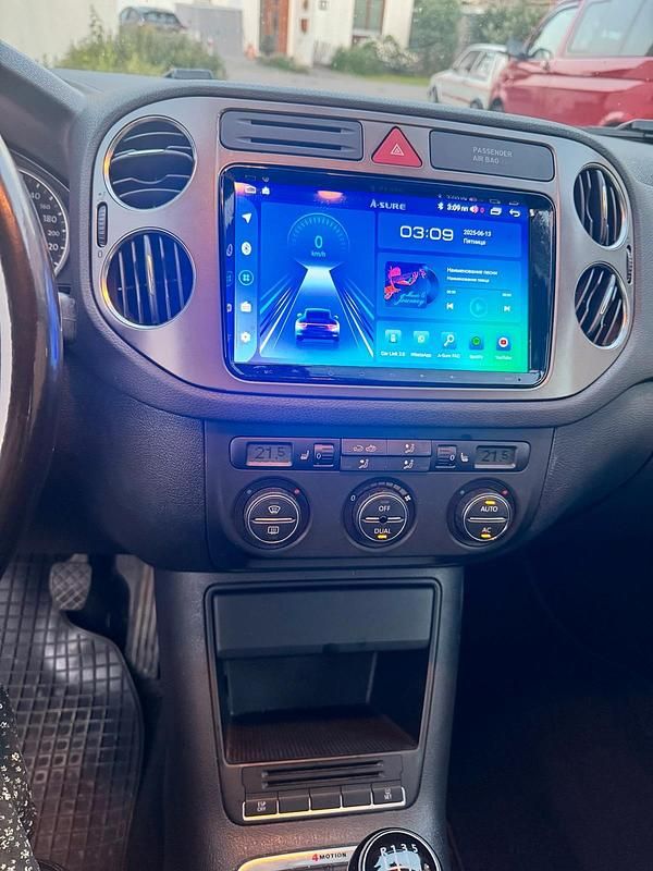 Gebraucht VW Tiguan 140 PS (102 kW) 2008 Silber SUV