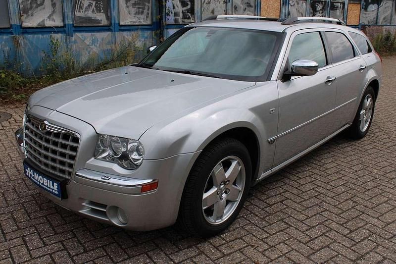 Bright silver metallic clear coa (metallic) Gebraucht 2005 Chrysler 300C Touring Kombi | 6.999 € (Superpreis) - Bild 1/4