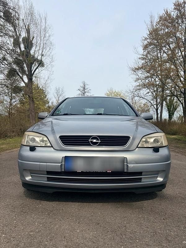 Gebraucht Opel Astra 125 PS (91 kW) 2001 Silber Limousine