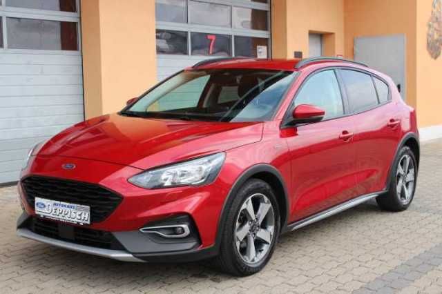 Rot Gebraucht 2021 Ford Focus Active Limousine | 18.750 € (Etwas zu teuer) - Bild 1/4