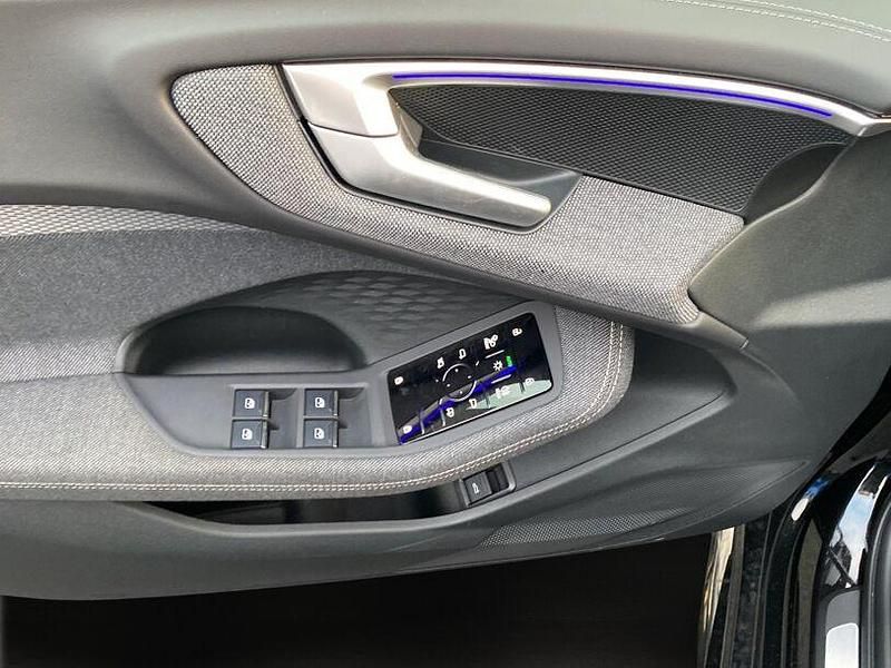 Second-hand Audi A5 S-line plus 204 CP (150 kW) 2025 Negru Break