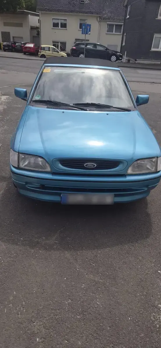 Gebraucht Ford Escort Cabriolet 105 PS (77 kW) 1993 Cabrio