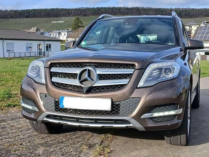 Gebraucht Mercedes GLK350 265 PS (194 kW) 2013 Braun SUV