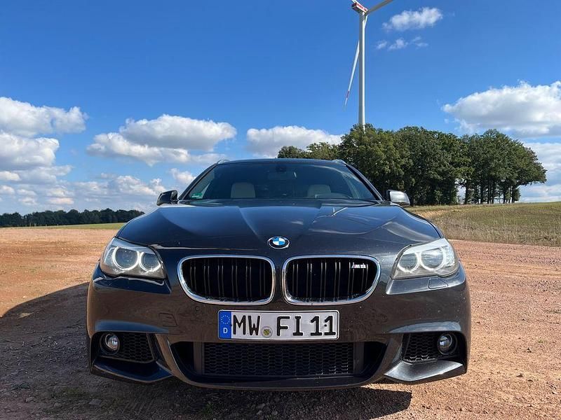 Gebraucht BMW 530 Performance 245 PS (180 kW) 2010 Schwarz Kombi