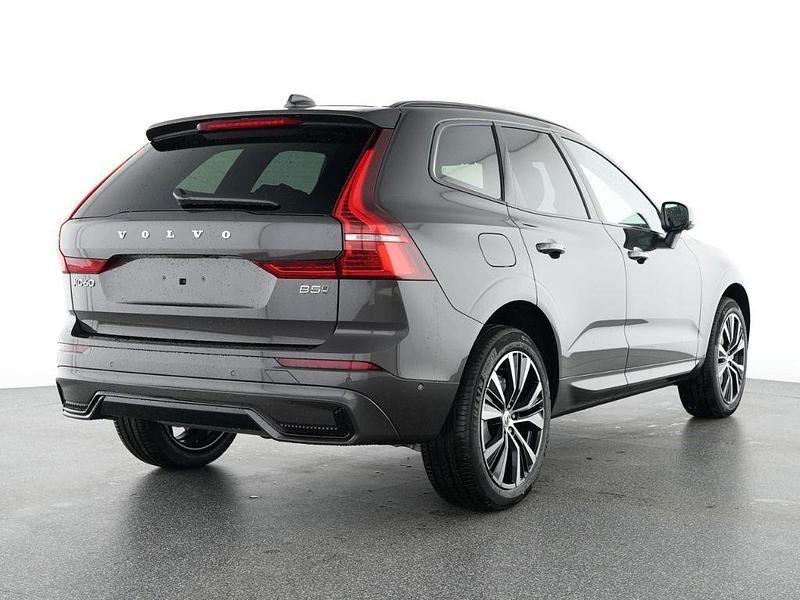 Gebraucht Volvo XC60 Plus 250 PS (183 kW) 2025 Platinum grey SUV
