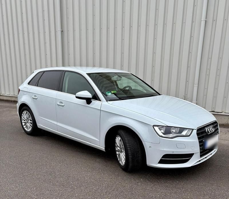 Gebraucht Audi A3 Ambiente 110 PS (80 kW) 2013 Weiß Limousine