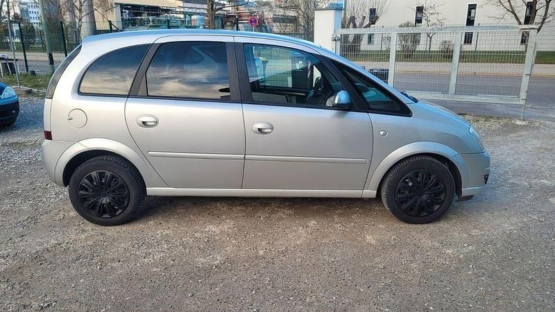 Gebraucht Opel Meriva 105 PS (77 kW) 2007 Silber Van / Kleinbus