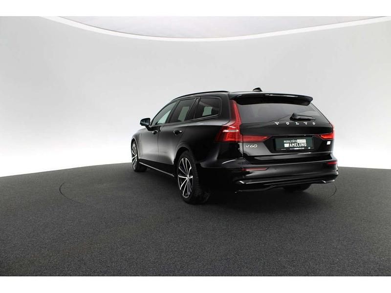 Gebraucht Volvo V60 Plus 398 PS (292 kW) 2022 Black solid stone Kombi