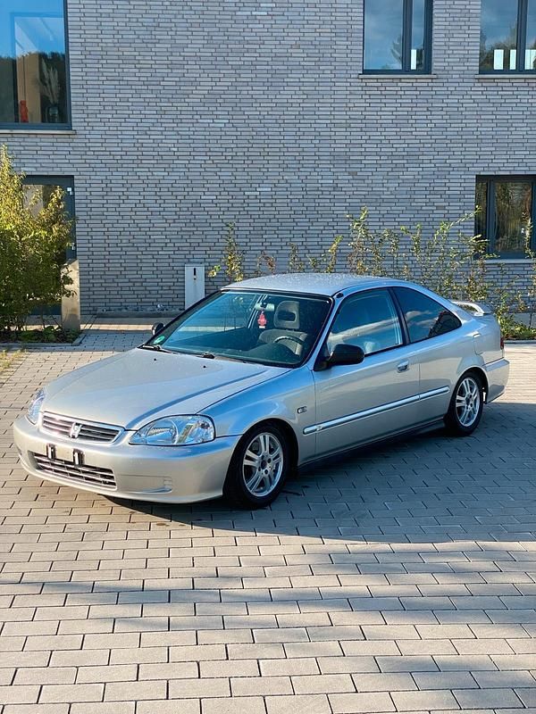 Silber Gebraucht 2000 Honda Civic Coupé | 5.500 € - Bild 1/4