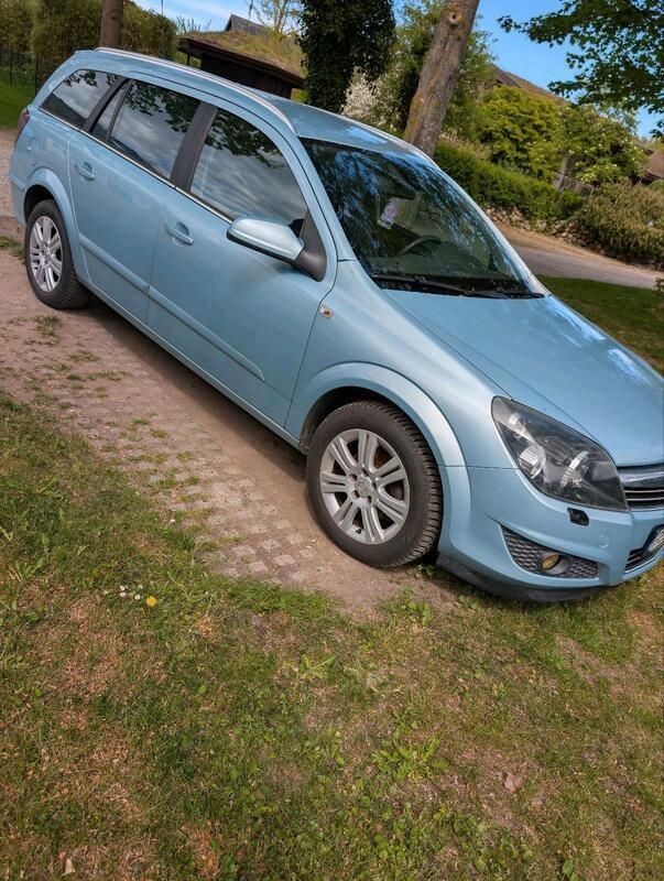 Blau Gebraucht 2009 Opel Astra Kombi | 2.700 € - Bild 1/4