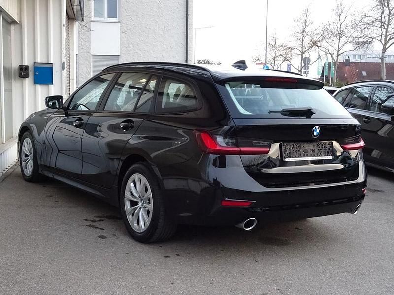 Gebraucht BMW 320 Advantage 190 PS (139 kW) 2021 Schwarz Kombi