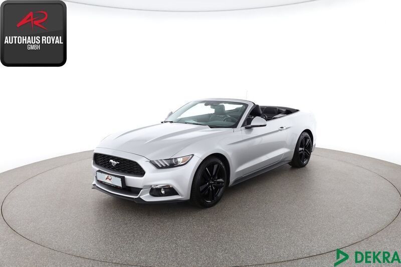 Silber (metallic) Gebraucht 2018 Ford Mustang Cabrio | 31.880 € (Etwas zu teuer) - Bild 1/4