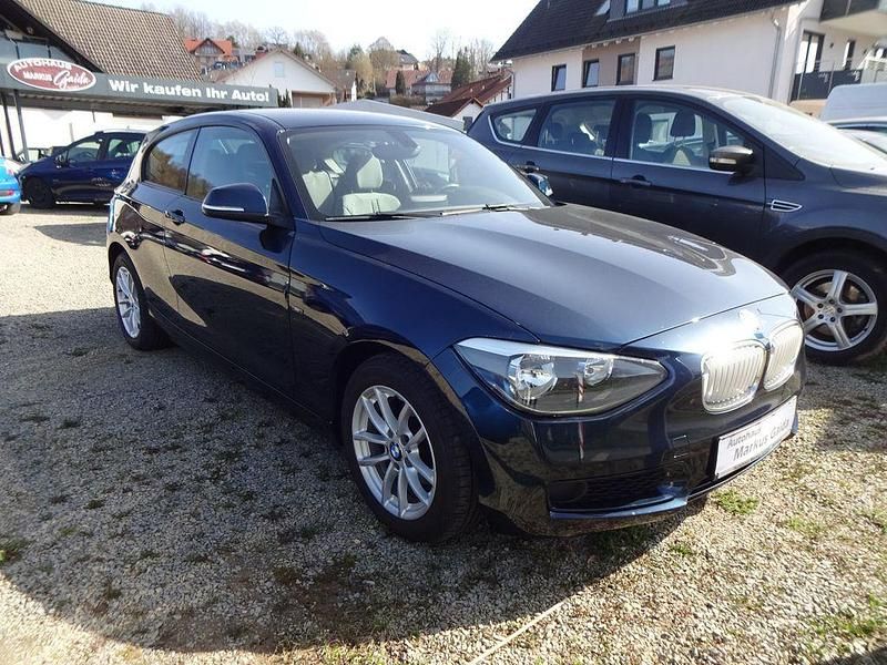 Gebraucht BMW 114 Advantage 102 PS (75 kW) 2013 Blau Kleinwagen