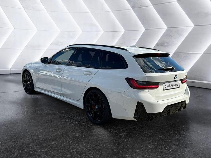 Gebraucht BMW 320 M Sport 190 PS (139 kW) 2025 Weiß Kombi