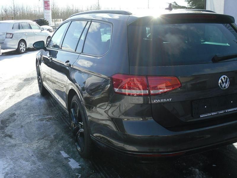 Gebraucht VW Passat 125 PS (91 kW) 2015 Schwarz Kombi