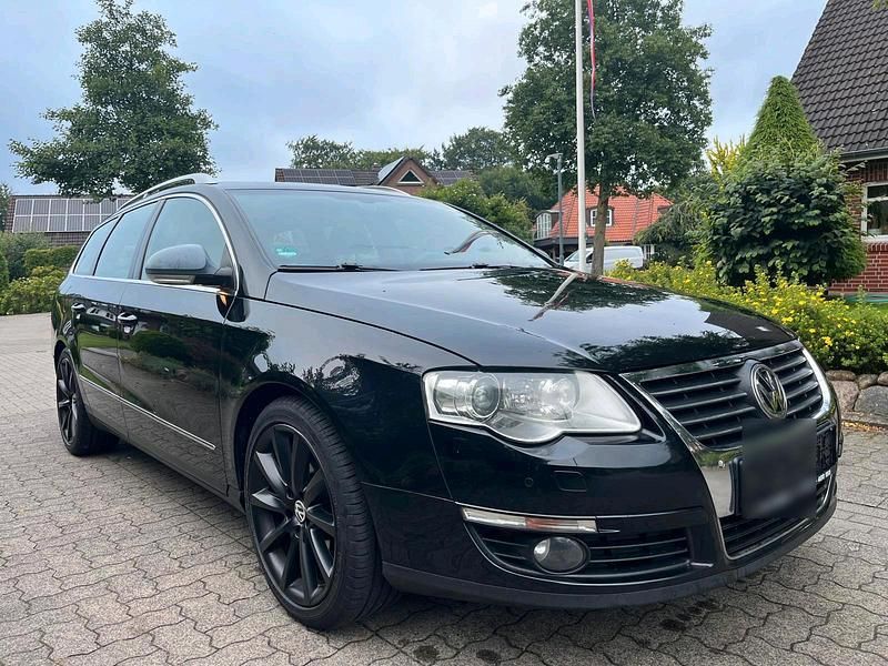 Schwarz Gebraucht 2010 VW Passat Sportline Kombi | 3.790 € (Guter Preis) - Bild 1/4