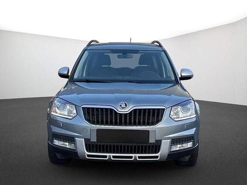 Gebraucht Skoda Yeti Ambition 150 PS (110 kW) 2017 Business grau metallic SUV
