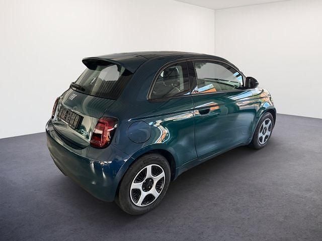 Ozean grün ozean grün Gebraucht 2022 Fiat 500e Action Kleinwagen | 13.349 € (Guter Preis) - Bild 1/4
