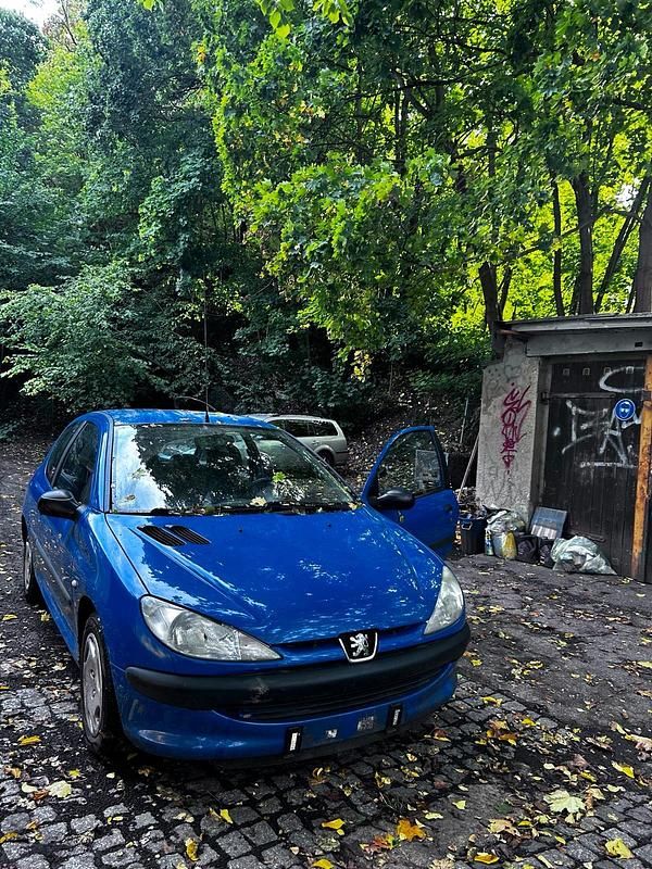 Blau Gebraucht 2002 Peugeot 206 Kleinwagen | 699 € (Fairer Preis) - Bild 1/4