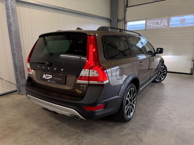 Gebraucht Volvo XC70 215 PS (158 kW) 2015 Braun Kombi