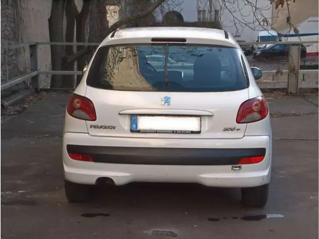 Gebraucht Peugeot 206 60 PS (44 kW) 2009 Weiß Kleinwagen